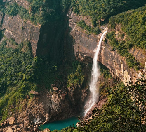 Meghalaya Misty Hills Escape