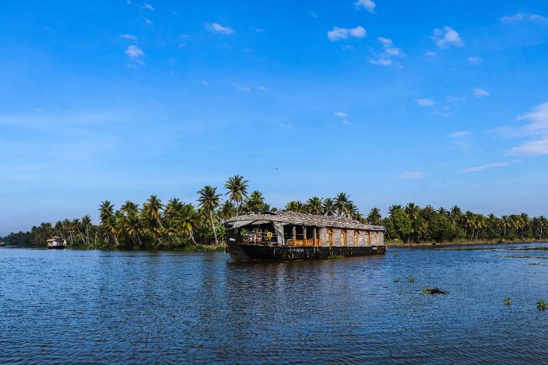 GOD'S OWN COUNTRY KERALA - Kerala tour package